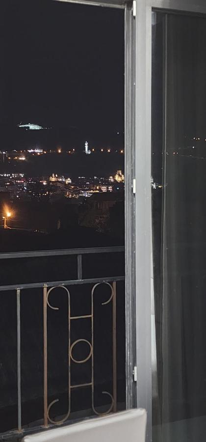 Hotelds Tbilisi Exteriör bild